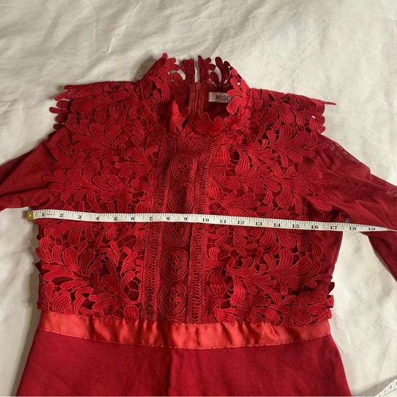 Red dress midi with sheer top - Picture 8 of 9